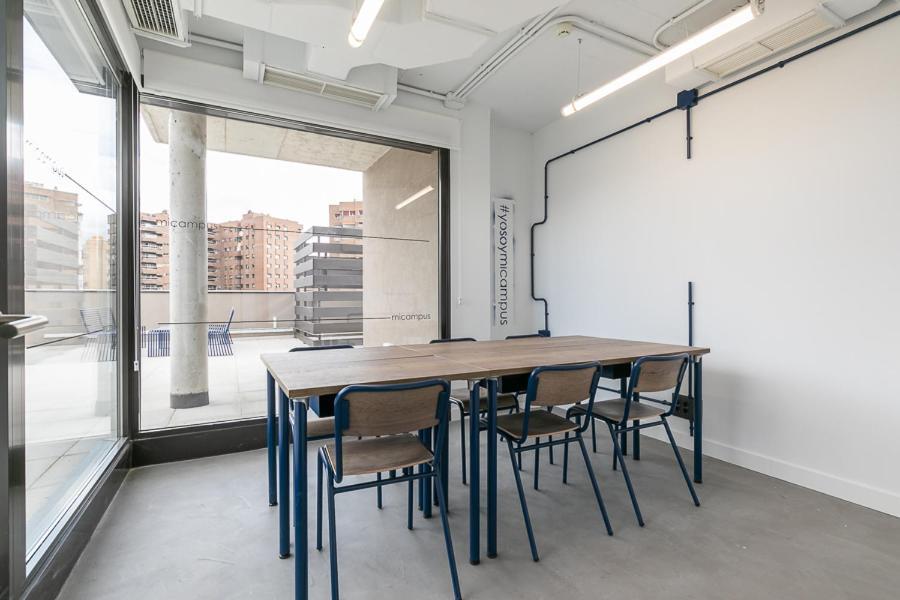Micampus Madrid Sinesio Delgado Student Residence Extérieur photo