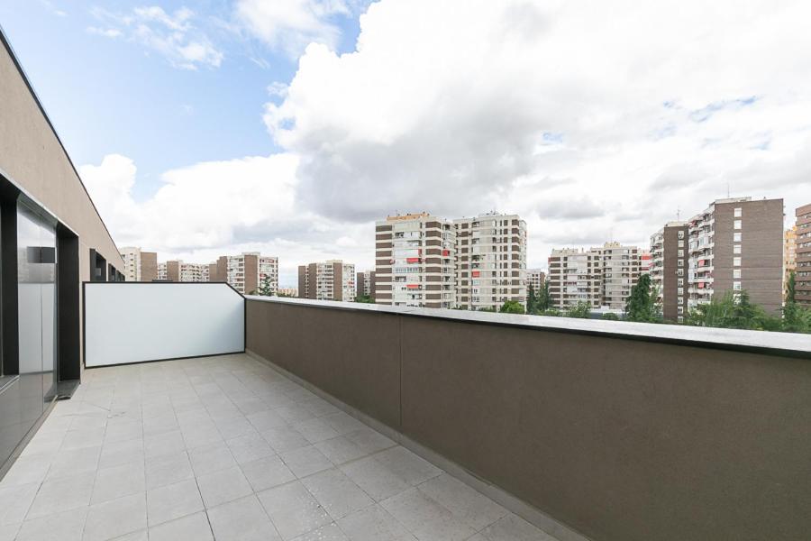 Micampus Madrid Sinesio Delgado Student Residence Extérieur photo