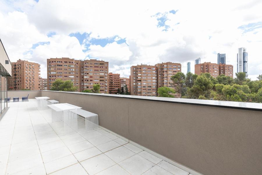 Micampus Madrid Sinesio Delgado Student Residence Extérieur photo