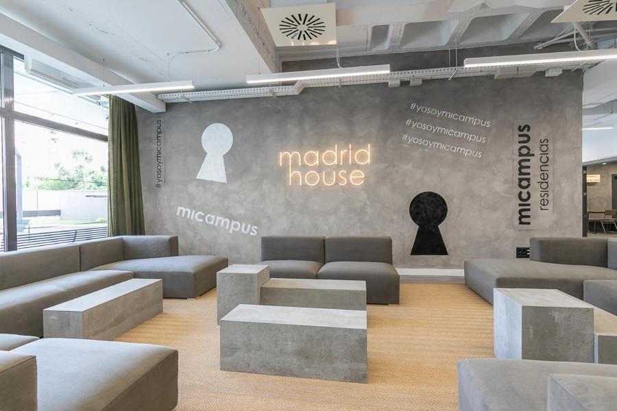 Micampus Madrid Sinesio Delgado Student Residence Extérieur photo