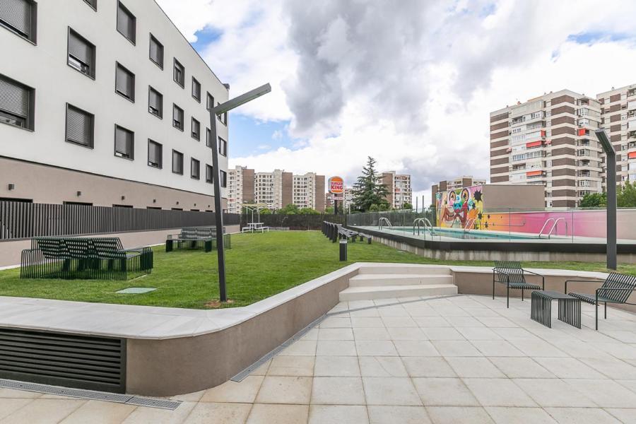 Micampus Madrid Sinesio Delgado Student Residence Extérieur photo